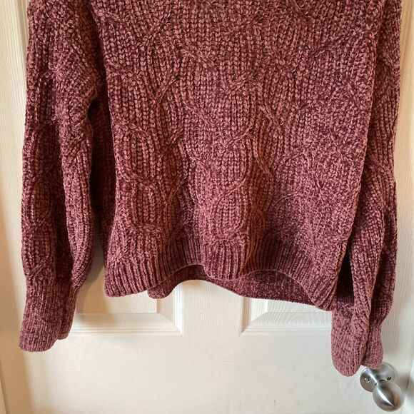 Pink Rose Sweater Women’s Size Medium Purple Pullover Loose  Knit Long Sleeve - Picture 3 of 9